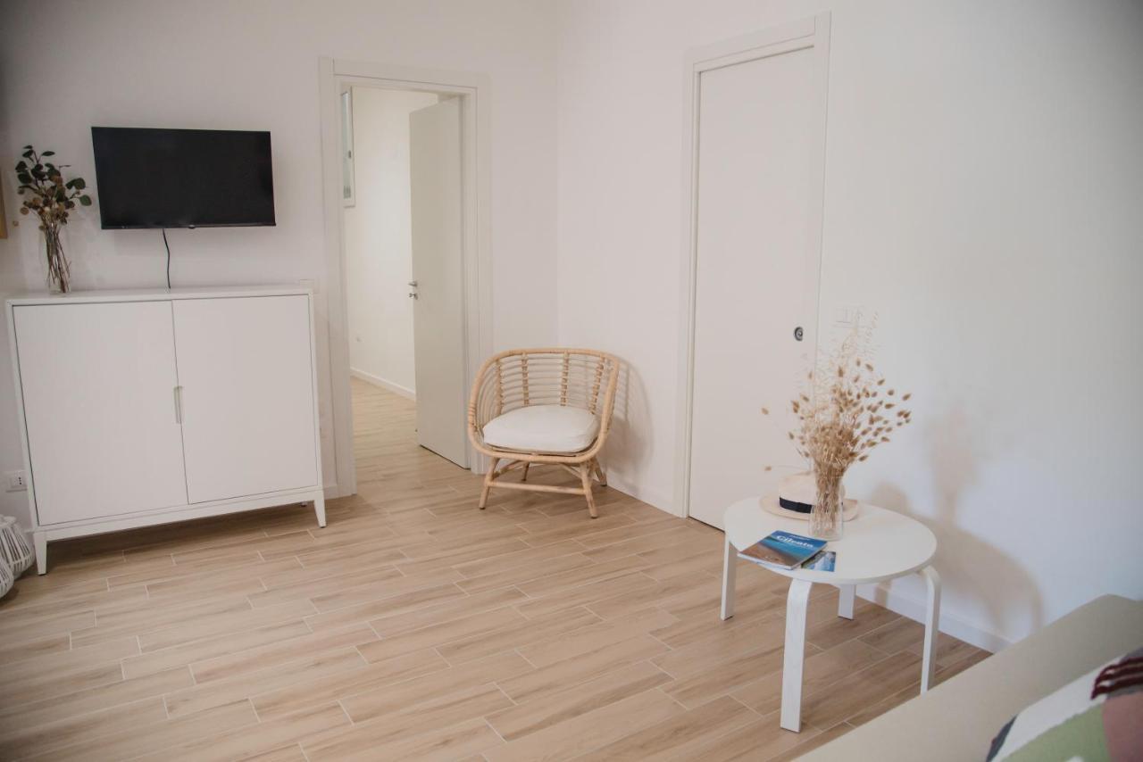 Le Sorelle - Casa Vacanze Пишотта Экстерьер фото